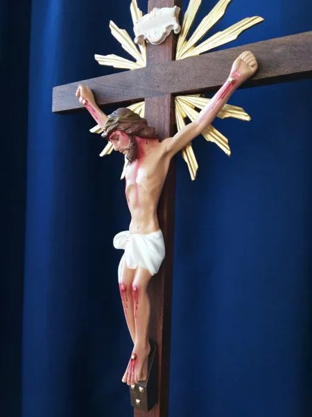 Crucifixo 72 cm com pedestal